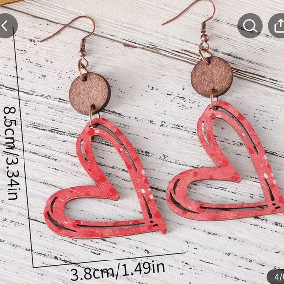 Hollow Heart Design Dangle Earrings ❤️ - Picture 3 of 3